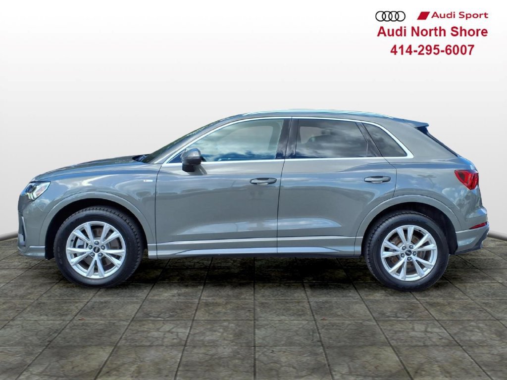 Used 2024 Audi Q3 2.0T Premium Plus w/ Premium Plus Package AWD/4WD image 3