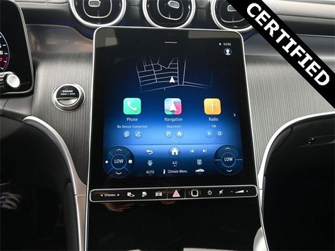 Used 2025 Mercedes-Benz GLC 350e 4MATIC image 3