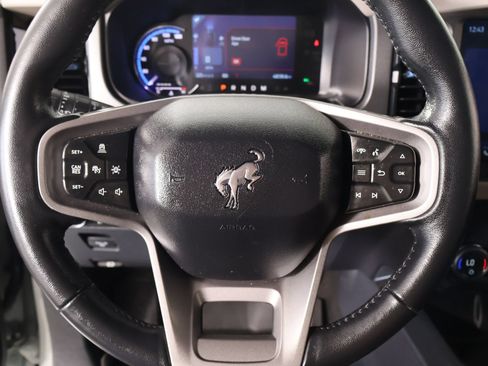 Used 2024 Ford Bronco Wildtrak AWD/4WD image 3