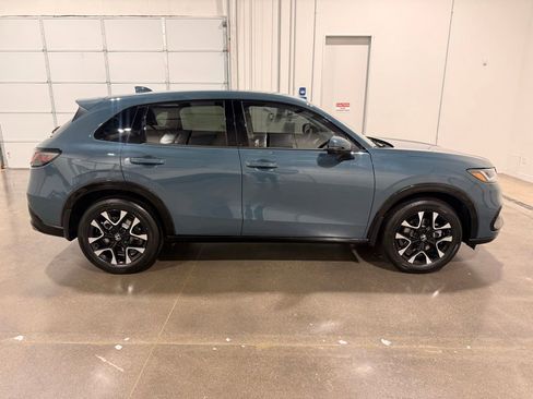 Used 2026 Honda HR-V EX-L image 4