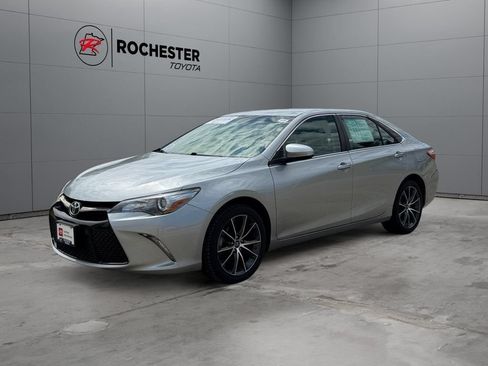 Certified 2017 Toyota Camry XSE FWD image 7