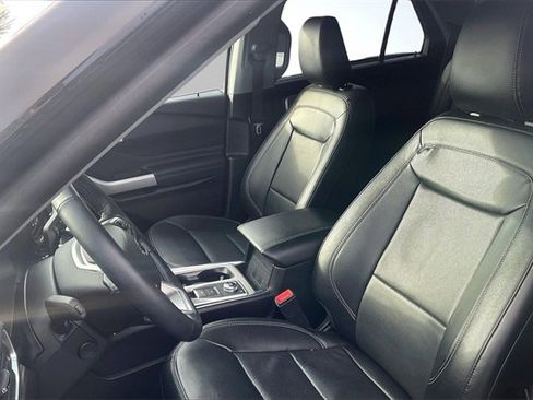 Certified 2022 Ford Explorer Limited w/ Hybrid Equipment Group 310A image 24