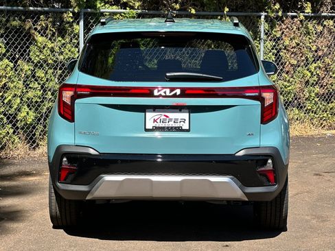 New 2026 Kia Seltos SX w/ SX Sunroof Package image 4