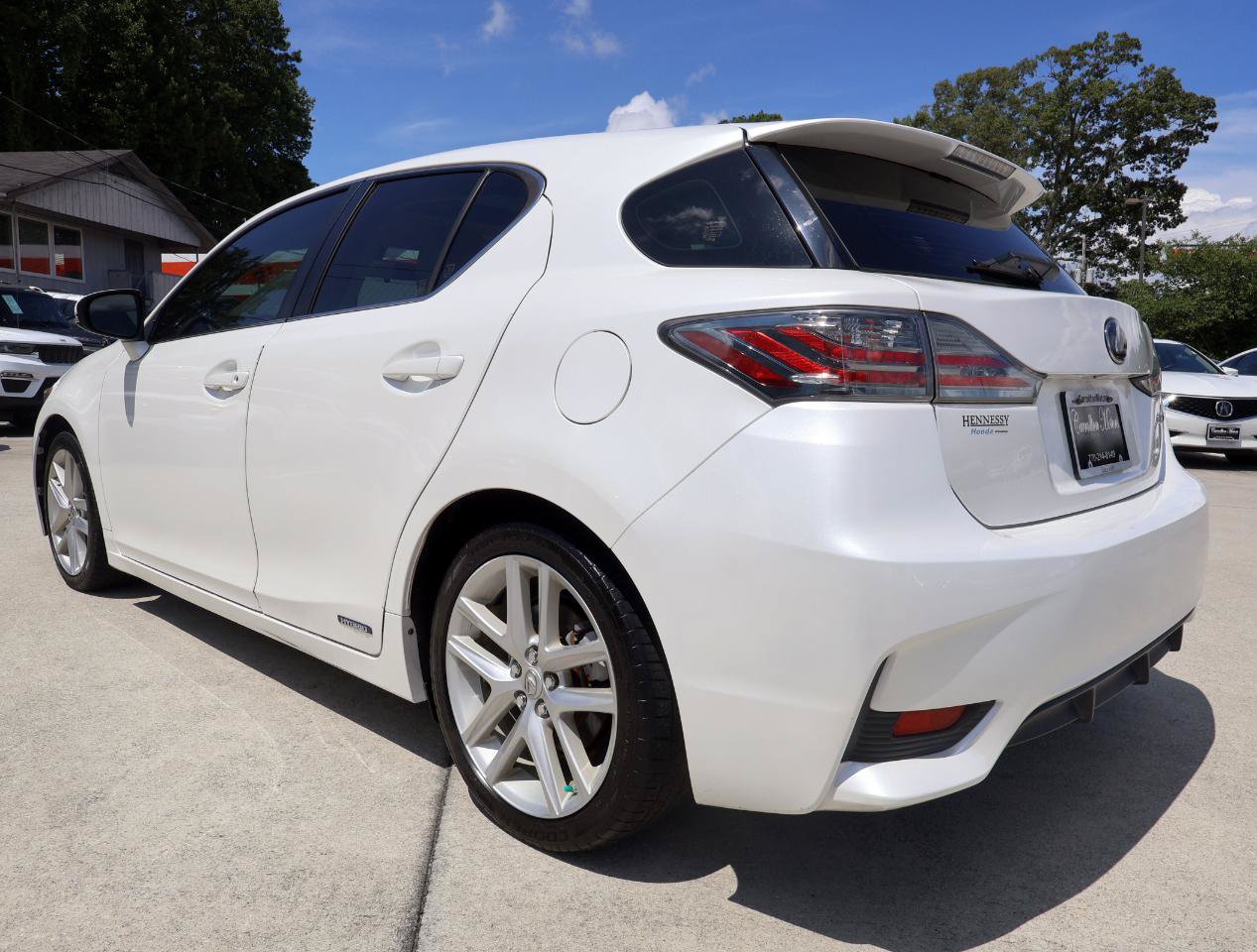 Used 2016 Lexus CT 200h w/ Seat Comfort Package FWD image 4