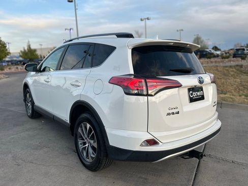Used 2018 Toyota RAV4 XLE w/ Convenience Package AWD/4WD image 5