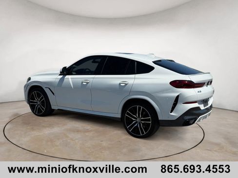 Used 2023 BMW X6 xDrive40i w/ M Sport Package AWD/4WD image 5