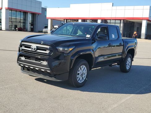 New 2026 Toyota Tacoma SR5 RWD image 2