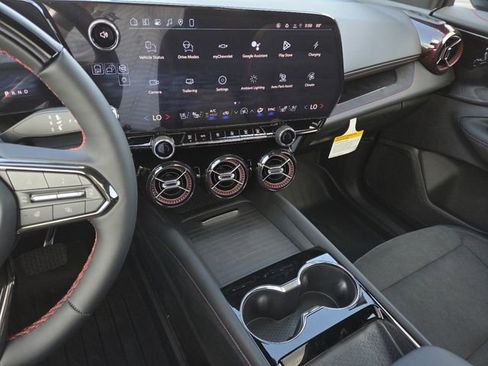 New 2026 Chevrolet Blazer EV RS w/ Super Cruise Package image 32