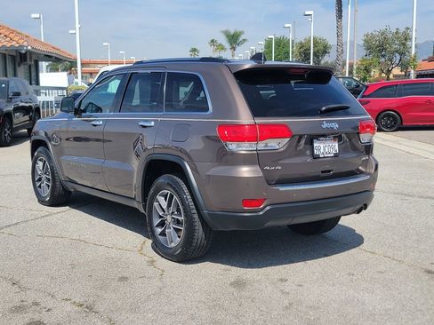 Used 2017 Jeep Grand Cherokee Limited image 6