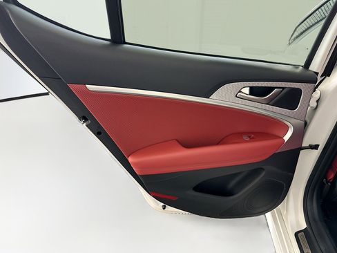 Used 2023 Genesis G70 2.0T w/ Sport Prestige Package image 28