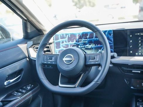 New 2026 Nissan Kicks SR image 16