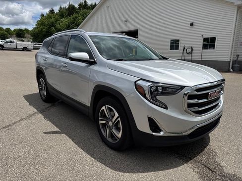 Used 2018 GMC Terrain SLT w/ Preferred Package AWD/4WD image 2