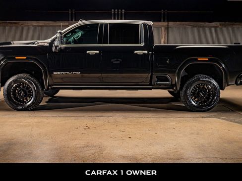 Used 2021 GMC Sierra 2500 Denali w/ Denali Black Diamond Edition image 5