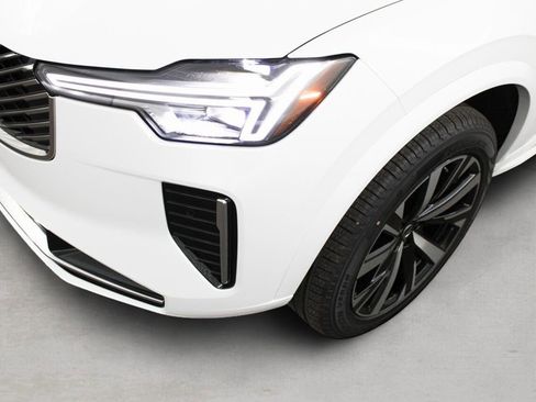 New 2025 Volvo XC90 T8 Core w/ Protection Package image 8