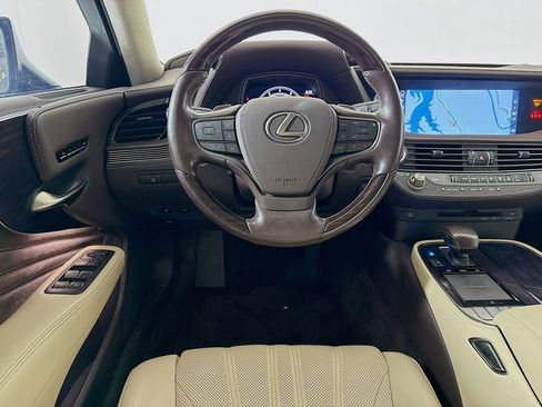 Used 2018 Lexus LS 500 AWD w/ Luxury Package image 24