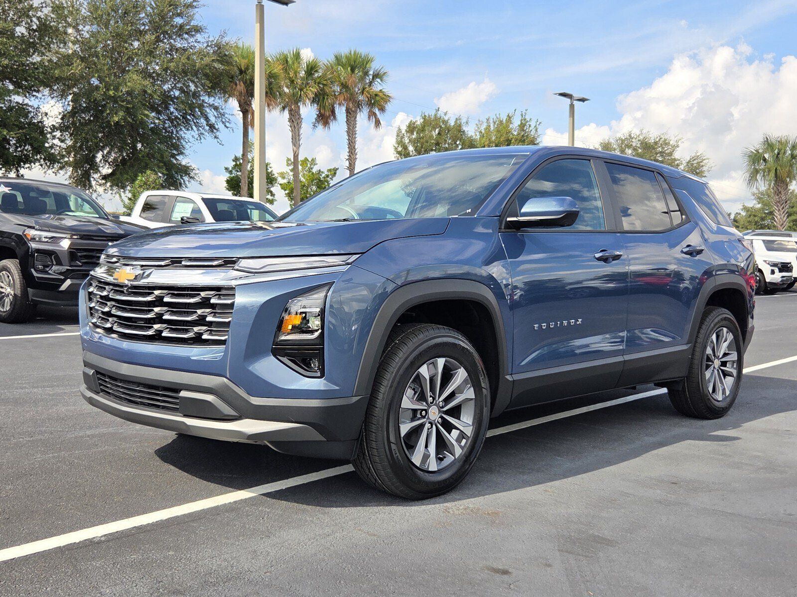 New 2027 Chevrolet Equinox ACTIV w/ Safety and Technology Package FWD image 2
