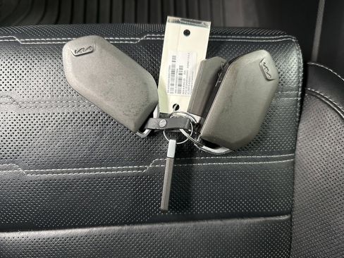 Used 2023 Kia Telluride SX Prestige image 48