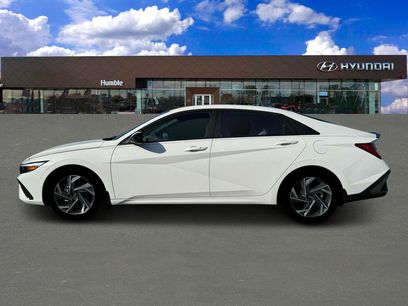 New 2025 Hyundai Elantra SEL