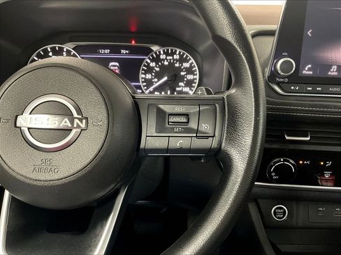 Used 2023 Nissan Rogue S AWD/4WD image 23
