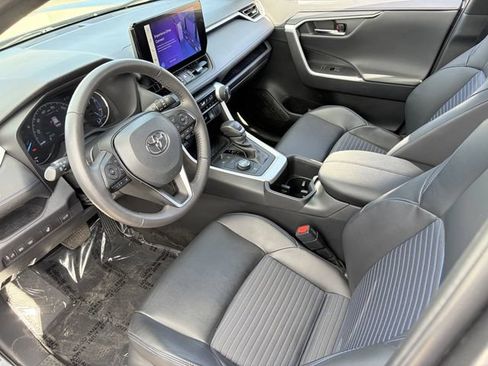 Used 2024 Toyota RAV4 XSE w/ Weather Package AWD/4WD image 19