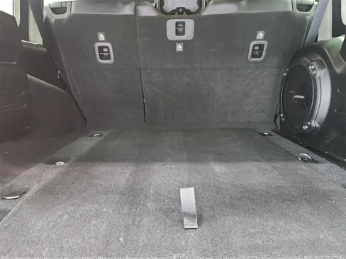 Used 2018 Jeep Wrangler Unlimited Rubicon image 29