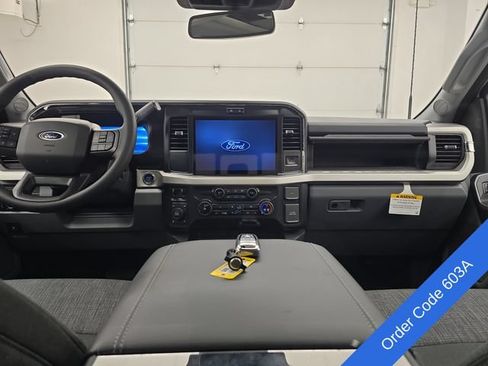 New 2026 Ford F250 XLT w/ XLT Premium Package AWD/4WD image 16