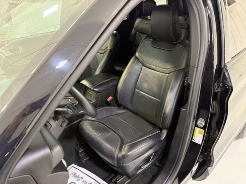 Used 2020 Ford Explorer ST w/ ST Street Pack image 10