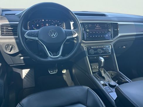Used 2022 Volkswagen Atlas SEL Premium AWD/4WD image 17
