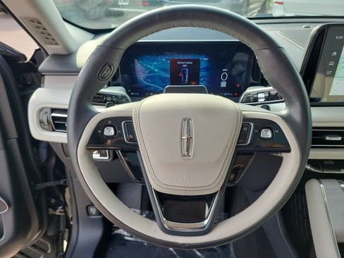 Used 2025 Lincoln Aviator Reserve w/ Illumination Package RWD image 29