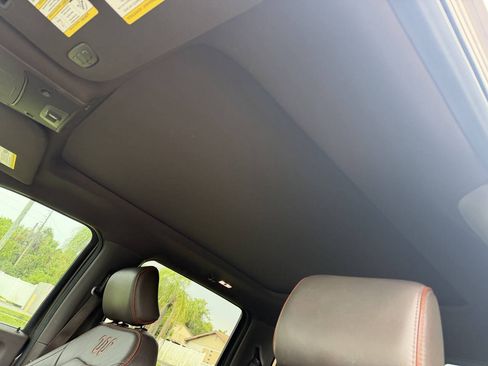 Used 2016 Ford F150 King Ranch w/ Equipment Group 601A Luxury AWD/4WD image 11