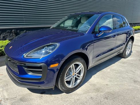 Used 2026 Porsche Macan AWD/4WD image 7