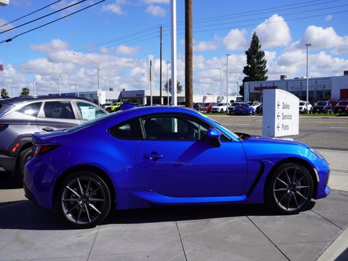Used 2023 Subaru BRZ Limited image 4