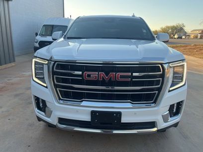 Used 2023 GMC Yukon XL SLT w/ SLT Premium Package