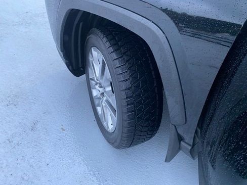 Used 2024 Toyota RAV4 XLE Premium image 27