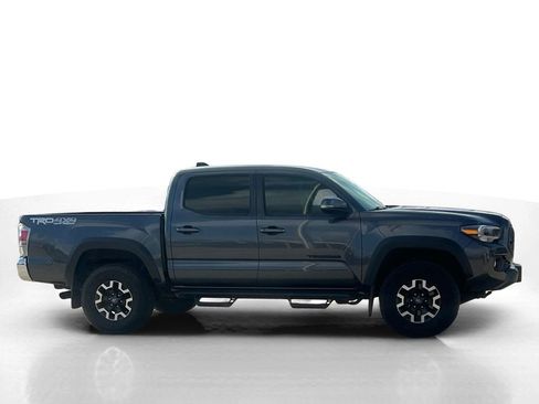 Used 2021 Toyota Tacoma TRD Off-Road image 4