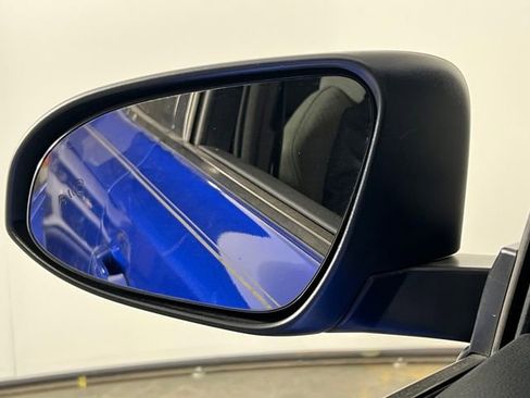 Used 2019 Toyota C-HR XLE image 36