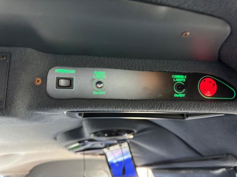 Used 2009 Cadillac DTS Limousine FWD image 30