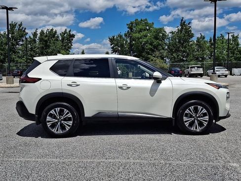 Used 2023 Nissan Rogue SV AWD/4WD image 10