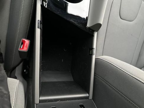 Certified 2025 Hyundai Elantra SEL image 19