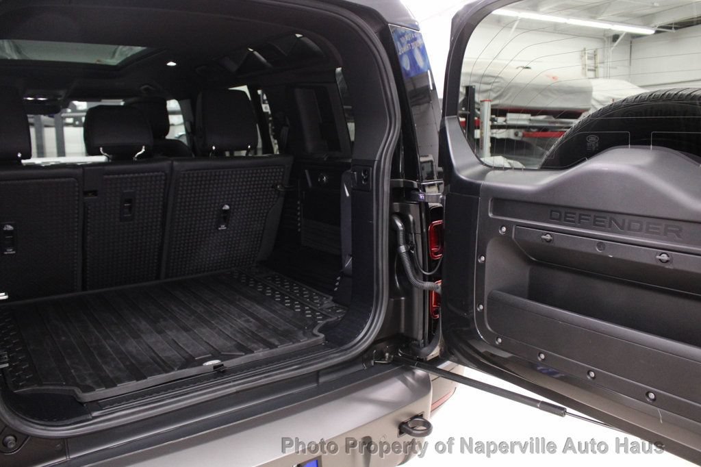 Used 2022 Land Rover Defender 110 X-Dynamic HSE AWD/4WD image 32