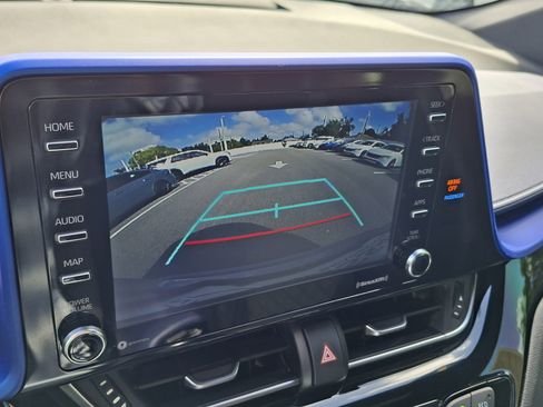 Used 2020 Toyota C-HR XLE image 13