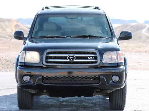 Used 2003 Toyota Sequoia Limited image 2
