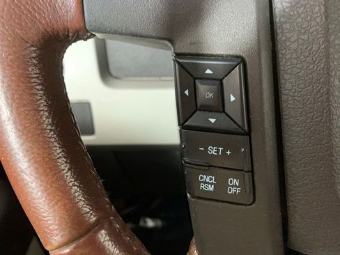 Used 2014 Ford F150 King Ranch w/ King Ranch Luxury Package AWD/4WD image 19