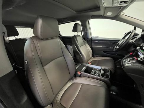 Used 2023 Honda Odyssey EX-L image 9