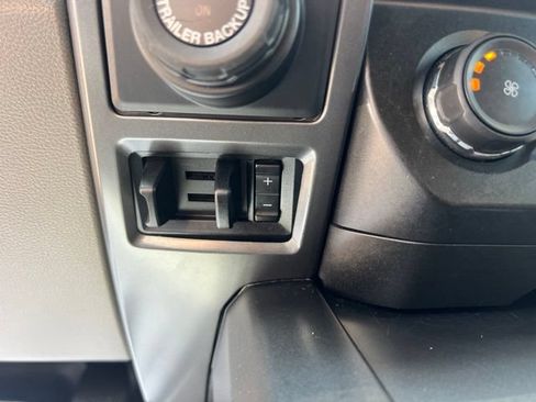 Used 2020 Ford F150 XLT w/ Equipment Group 302A Luxury AWD/4WD image 29