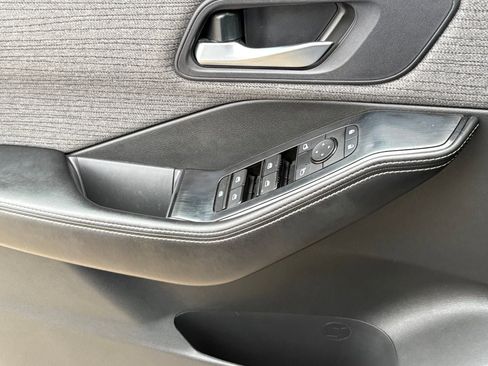 Certified 2023 Nissan Rogue SV image 28