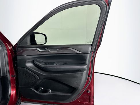 Used 2023 Jeep Grand Cherokee L Laredo image 32