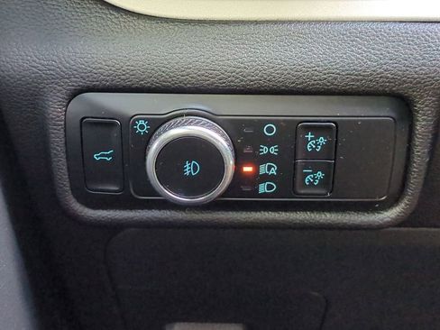 Used 2023 Ford Explorer XLT w/ Equipment Group 202A image 26