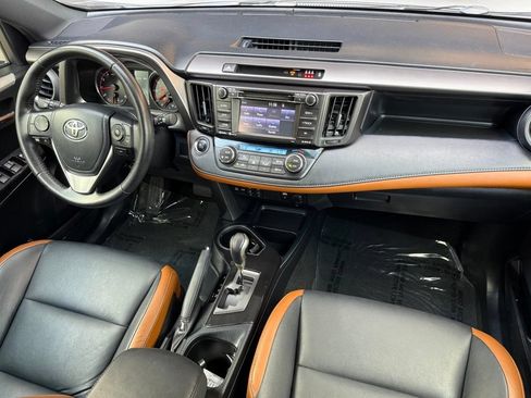Used 2017 Toyota RAV4 SE FWD image 25