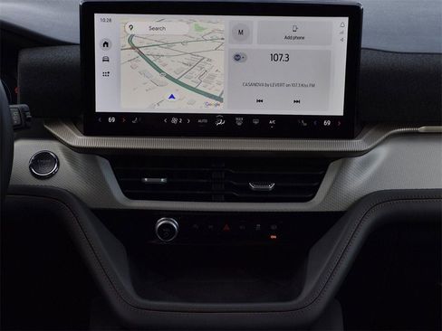 Used 2025 Ford Explorer Active image 39